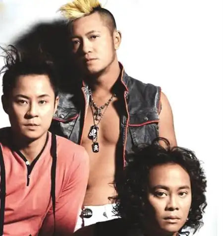 中国香港厂牌:          环球音乐乐队成员:          蔡一智/蔡一