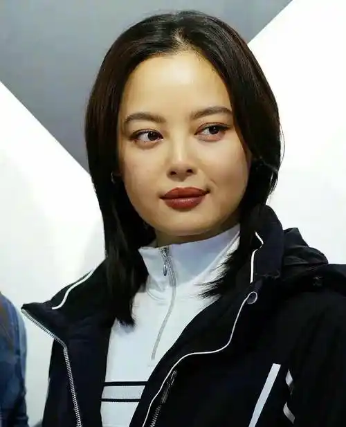 辛芷蕾现场生图又来了,真胖假胖一目了然,这次摄影师不用背锅了_事情