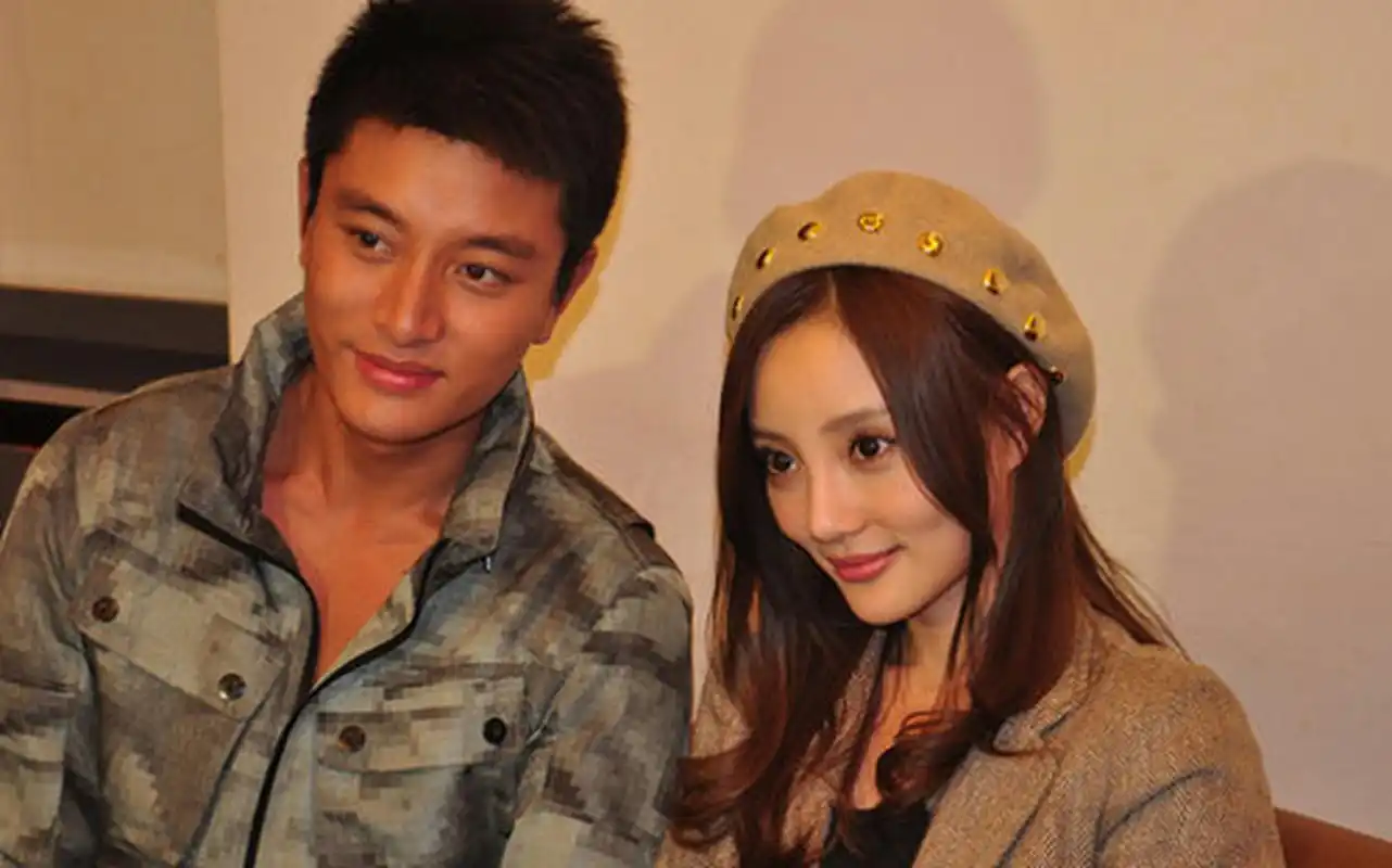 分手18年后,李晨说出与李小璐分手原因 李小璐十几岁就出道了,更是在