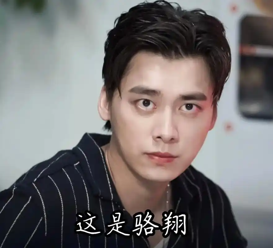 小聂今天也有喜欢李易峰 #暗夜行者 #李易峰 #李易峰暗夜 - 抖音