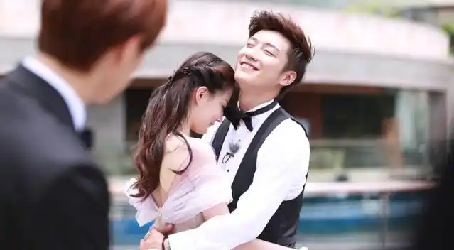 乔任梁徐璐慌张夫妇cp甜蜜恩爱如今只有悲伤和心痛