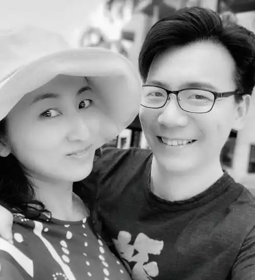 1月娱乐圈添6位星二代:55岁老戏骨头胎生女,港姐诞下10斤混血儿_陈铭