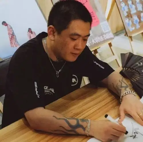 当派克特退出说唱圈,当法老直言不想做硬核说唱,我们到底在坚持些什么