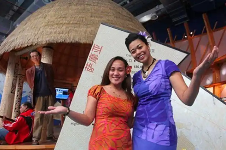 虽然萨摩亚美女很多,但实际上该国男女比例严重失衡,甚至在全球最缺