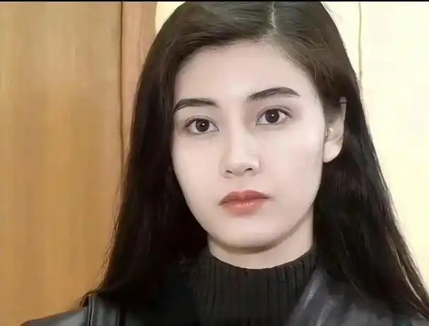 回顾看了李嘉欣儿子的颜值,才知道谢霆锋遗传基因有多强大