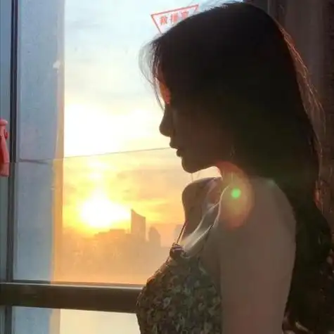 微信头像女侧脸霸气照 霸气头像图片大全 -【爱个性】