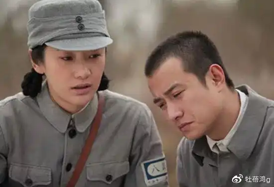 张峻妻子陶美萦的双胞胎妹妹陶蓉在《雪豹》中饰演陈怡(左)