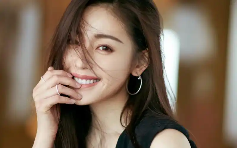 原图你的电脑分辨率(1600x1600)→生成壁纸显示:√欣赏模式全屏模式