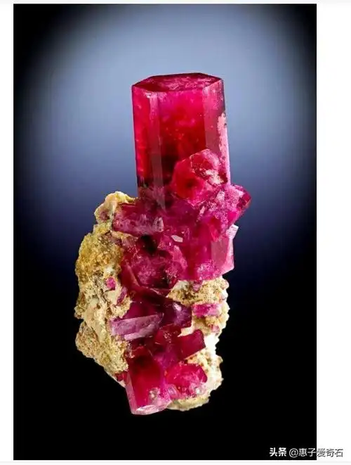 什么石头值钱(世界上最贵的八种石头详细介绍)