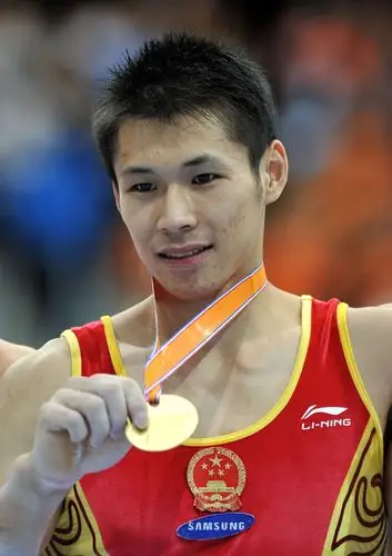 体操世锦赛男子单杠张成龙夺冠_高清图集_新浪网