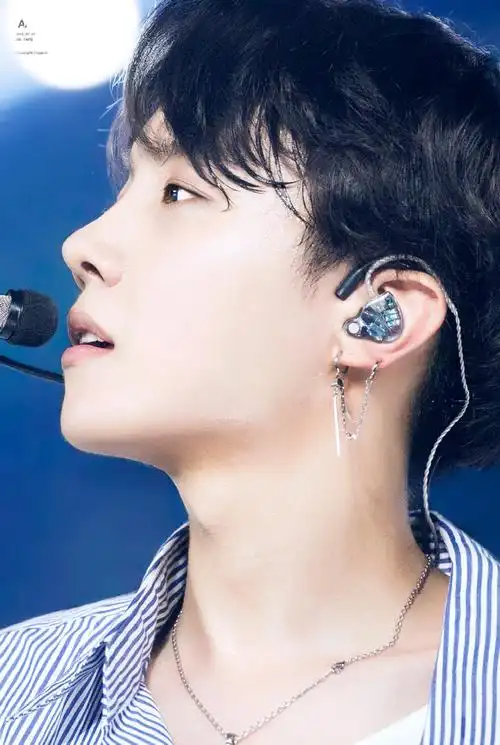 郑号锡#180707 补两张侧脸