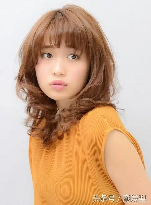 适合方脸的发型女_四方脸(9款大脸方脸适合发型)-零二分享网