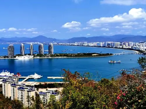 《美丽三亚湾》3.1 三亚鹿回头风景区