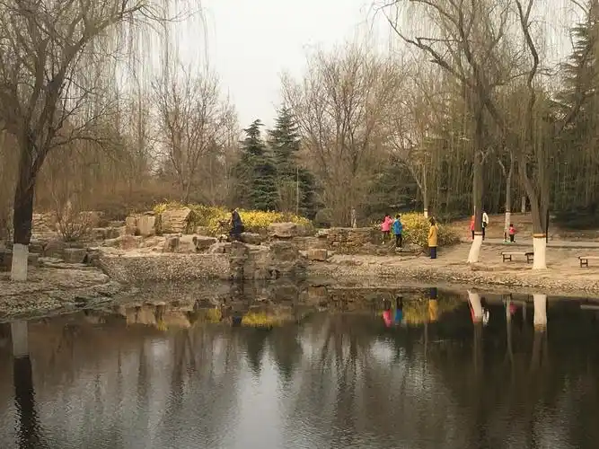 石太公园满园春色