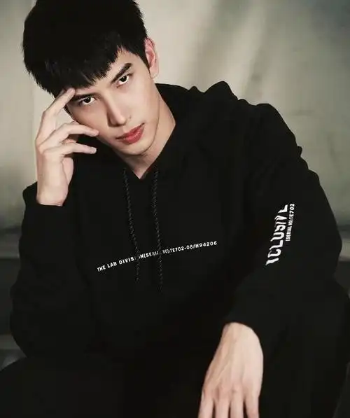 泰国高人气小鲜肉,win榜上有名