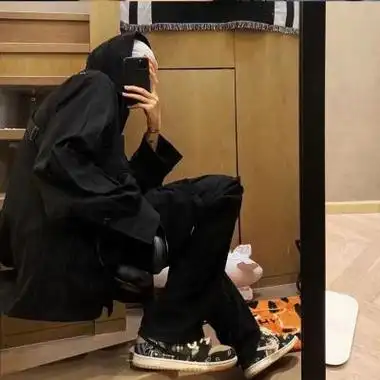 高冷感十足的高清超帅男生头像 冷酷但很帅气的男生头像_男生头像_美