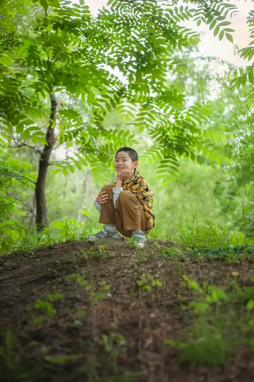 一卓叔叔的儿童摄影作品《男孩》