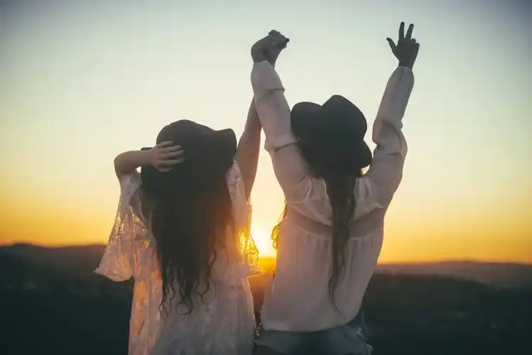 下载原图(4200x2803)墨鱼部落格提供精美好看的4k高清壁纸免费下载,4k