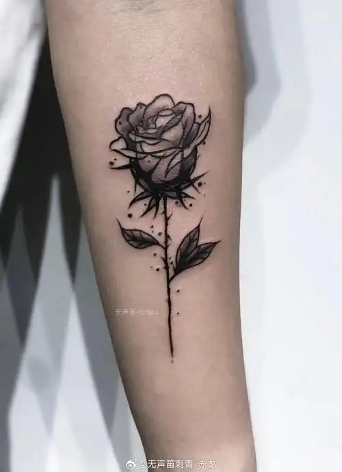 tattoo##无声笛刺青 赤龙##玫瑰纹身##昆明纹身##玫瑰花纹身##遇见