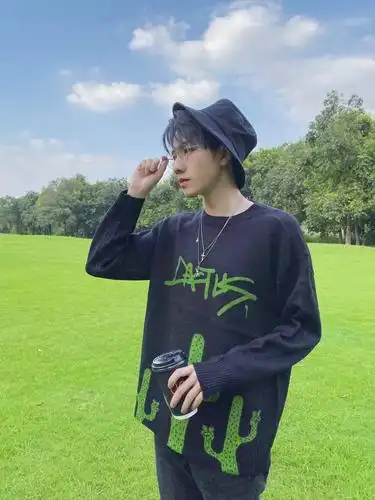 我们的抖音首发官宣npc易川等待着你集齐九位男神召唤神龙啦!