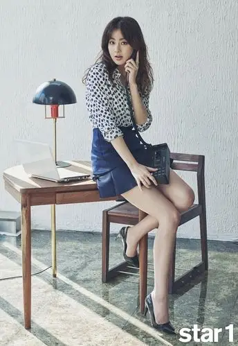 21】【明星】姜素拉晒写真完美曲线引瞩目 告诫减肥女性不要.