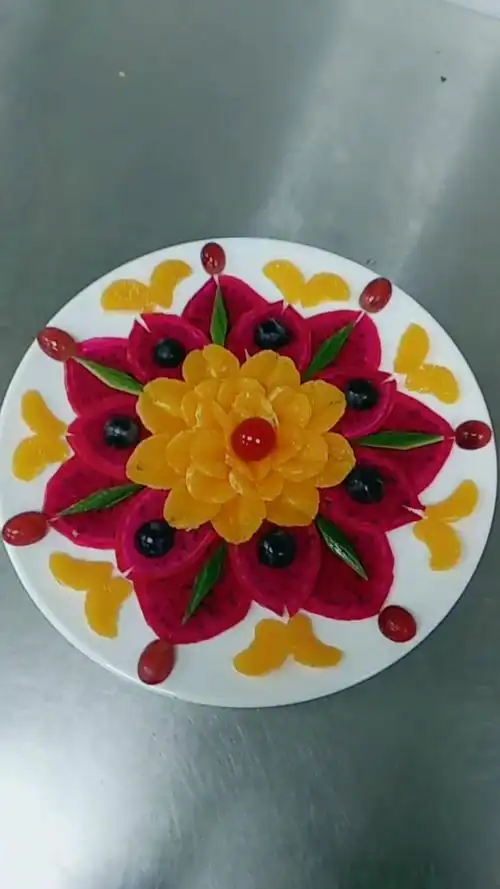 人间美味是火锅#最美味的火龙果果盘你可喜欢