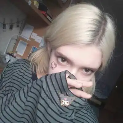 欧美女生头像ins