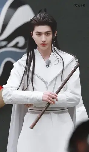 蔡徐坤《奔跑吧》路透曝光,古装扮相好惊艳,风度翩翩宛如画中仙_造型