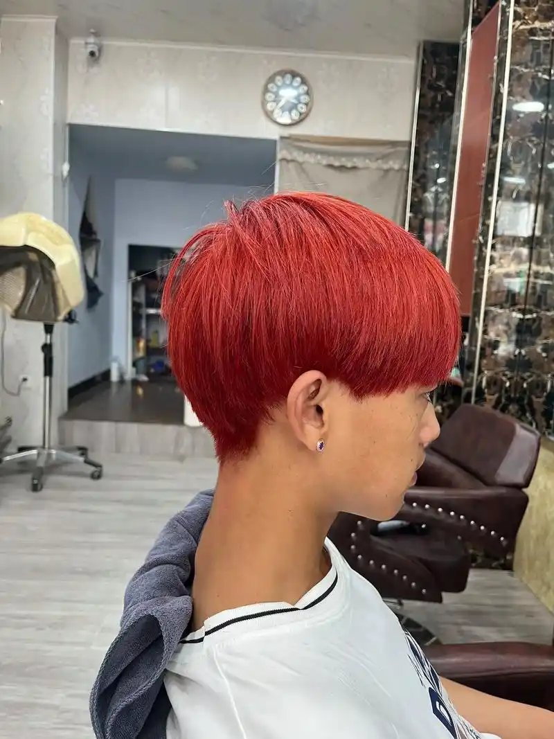 海王红#男生潮色染发推荐 - 抖音