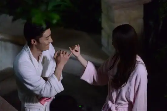 崔始源称不懂谈恋爱 揭其与刘雯分手真相