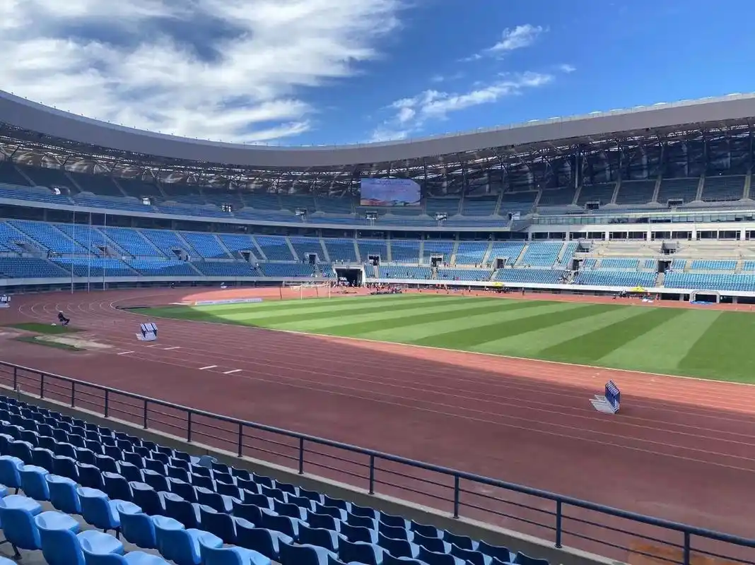 抚顺健儿田径赛场再创佳绩 #振兴新突破辽宁杠杠滴# #网红打卡地辽宁