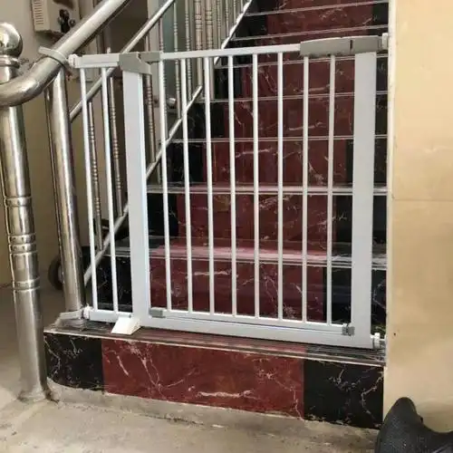 栅栏室内楼梯口护栏儿童安全门宝宝防护栏栏杆围栏隔离宠物免打孔