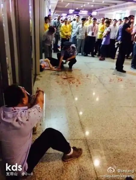 上海虹桥火车站发生血腥斗殴