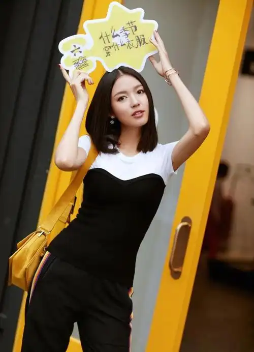 张梓琳个人资料身高:国内第一个获得世界小姐总冠军,37岁生二胎幸福