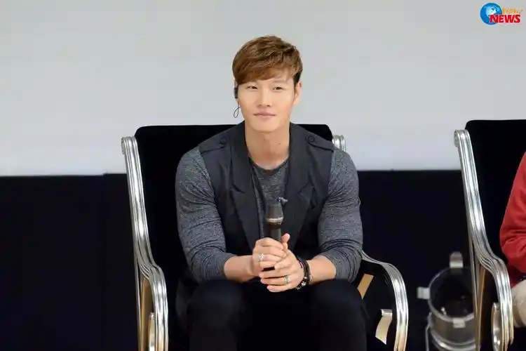 p>金钟国(          ,kim jong kook),1976年4月25日出生于韩国京畿