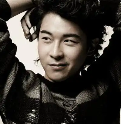 图扒一扒周俊伟结婚了吗与范晓萱之前的分手原因曝光