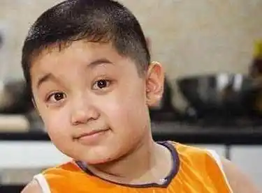 原创看完关晓彤的3次逆袭才知道她的走红并非子承父业那么简单