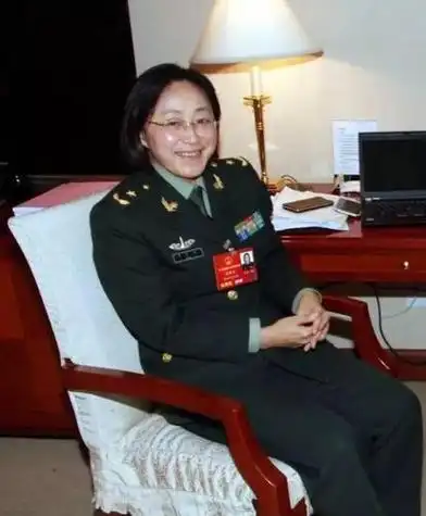她是火箭军第一位女少将北大毕业进入导弹部队对导弹贡献很大