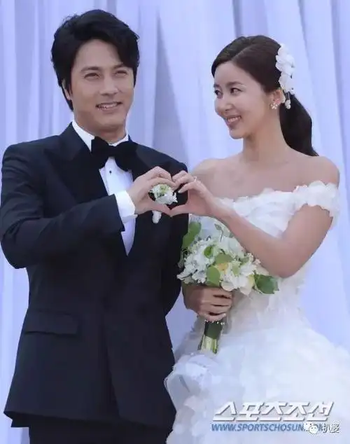 女神金素妍结婚了夏娃的诱惑四人组如今都很幸福满满啊