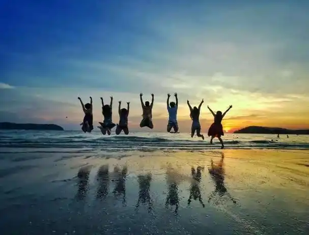 有人抱怨,长大后没有可以深交的知心朋友,也不那么容易交到新的朋友了