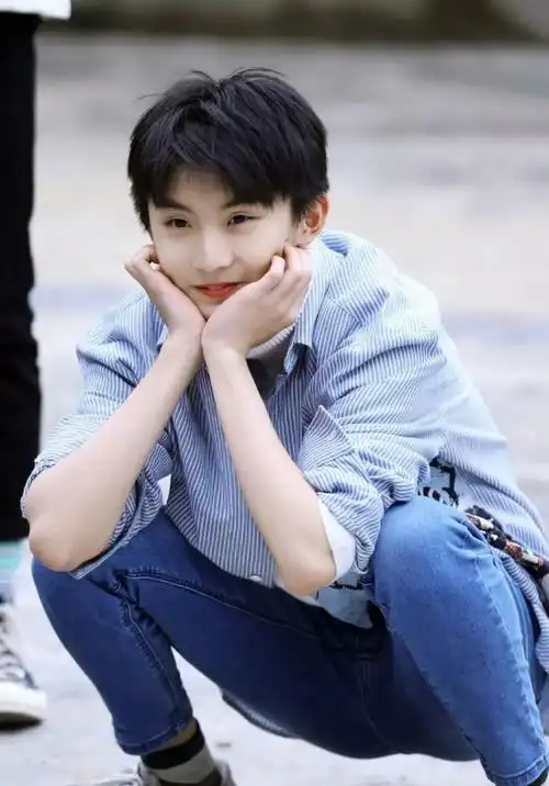 爱豆头像&壁纸:马嘉祺高清无水印图片(一)_腾讯新闻