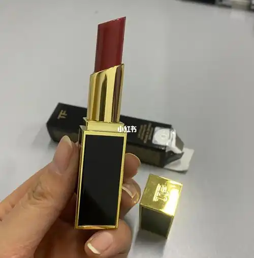 tf口红52号色试色