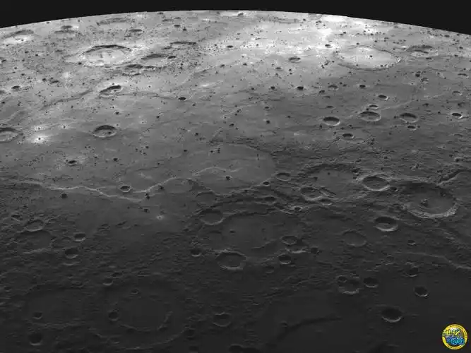 水星坑坑洼洼的表面