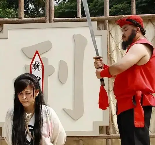 古代人被斩首的瞬间是身体感觉头掉了还是头感觉身体不见了