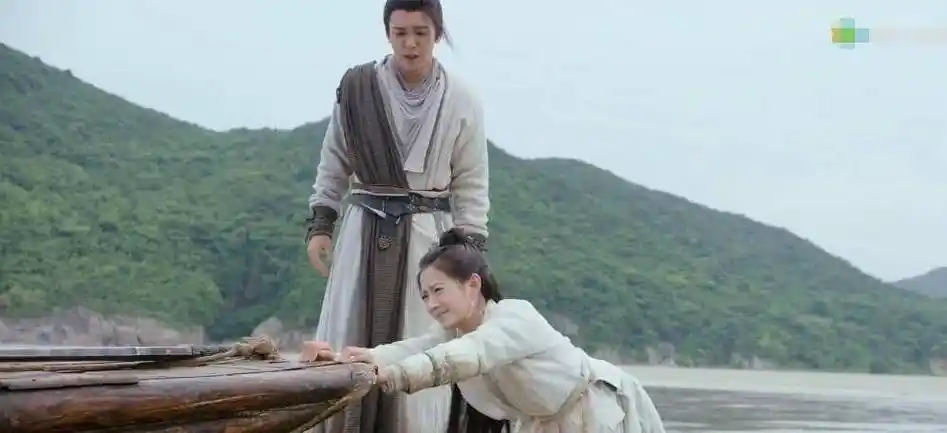 原创陈钰琪戏外曝料只因一点现实中不可能会喜欢张无忌这种类型