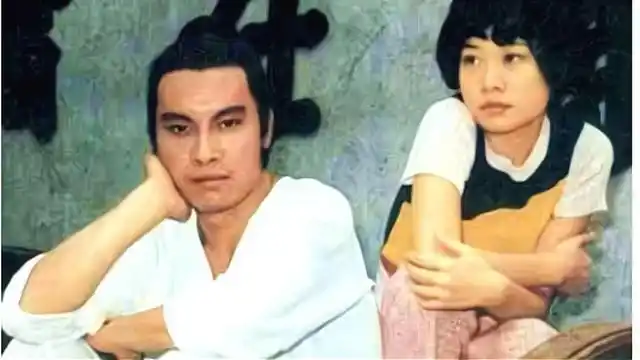 年轻时的亦舒与岳华