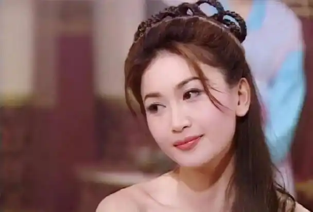 港片十大女星今昔颜值对比:有人风韵不减,有人发福颜垮,差距大
