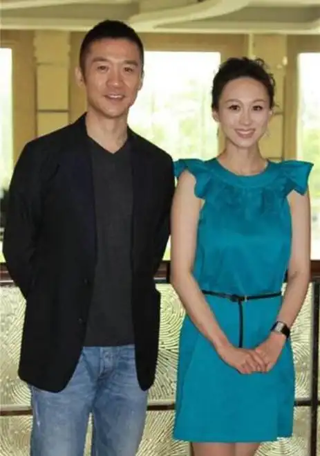 练束梅的现实老公是黄志忠还是谷汉智 练束梅为什么不红