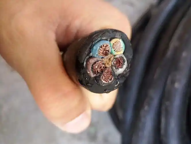 出两条5芯10平方软橡胶紫铜电缆线