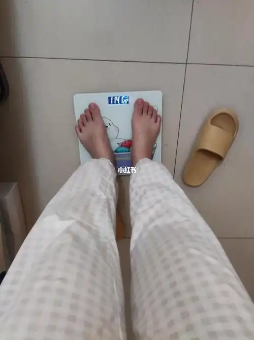 身高167初始体重114  今日体重114今天又是一两都不掉的一天我的称坏